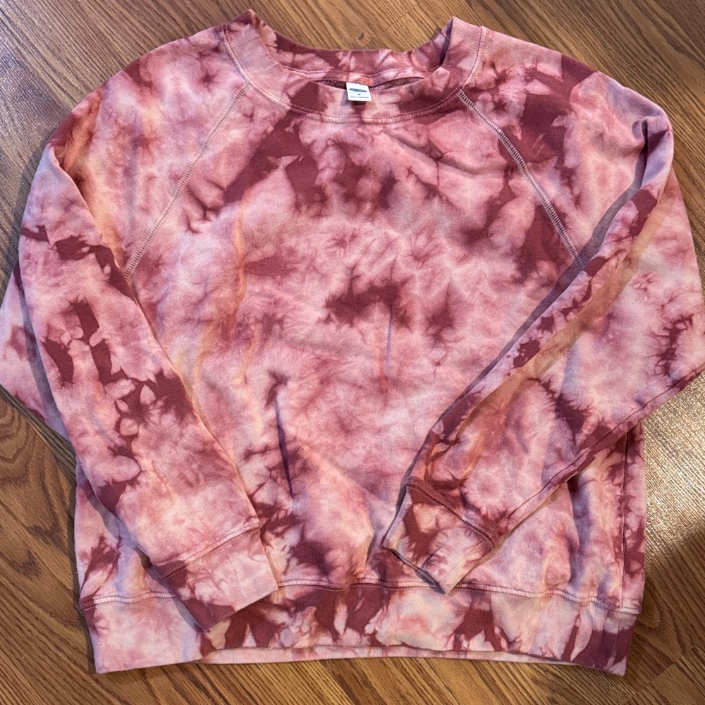 Old Navy Tie-Dye Crewneck Sweatshirt in Pink, Medium